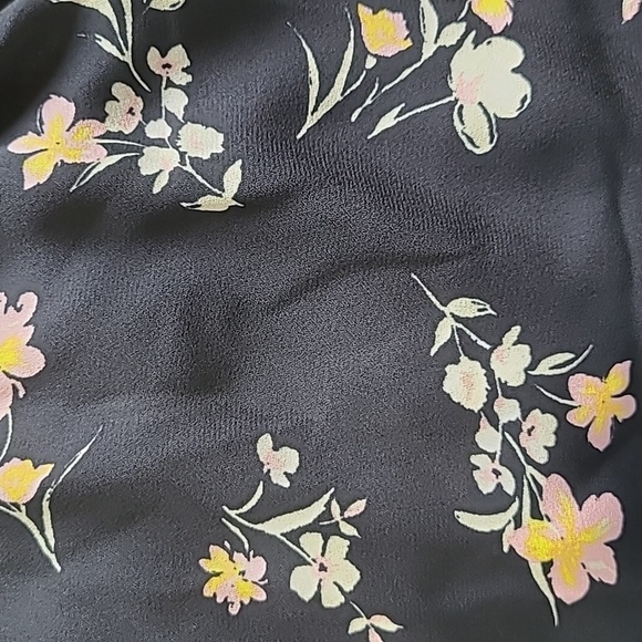 Altar'd State Black Floral Boho Tunic Blouse - Size Sm - Picture 4 of 8